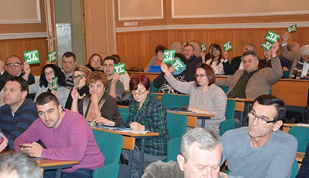 Смена директорке Дома здравља у Србобрану уз тешке речи